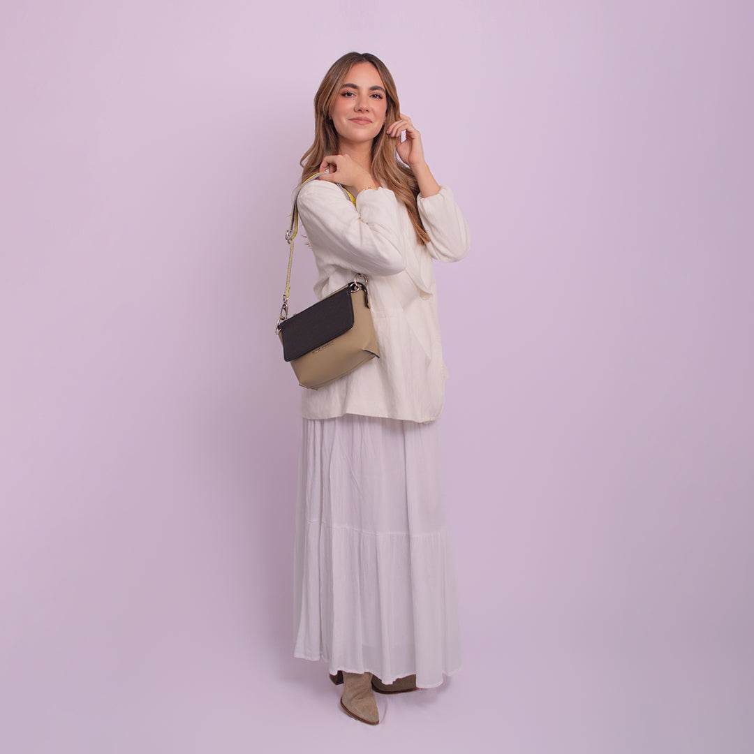 COMPLETE BEIGE | WALLET NEGRA | STRAP AMARILLO - Rio de Hilares