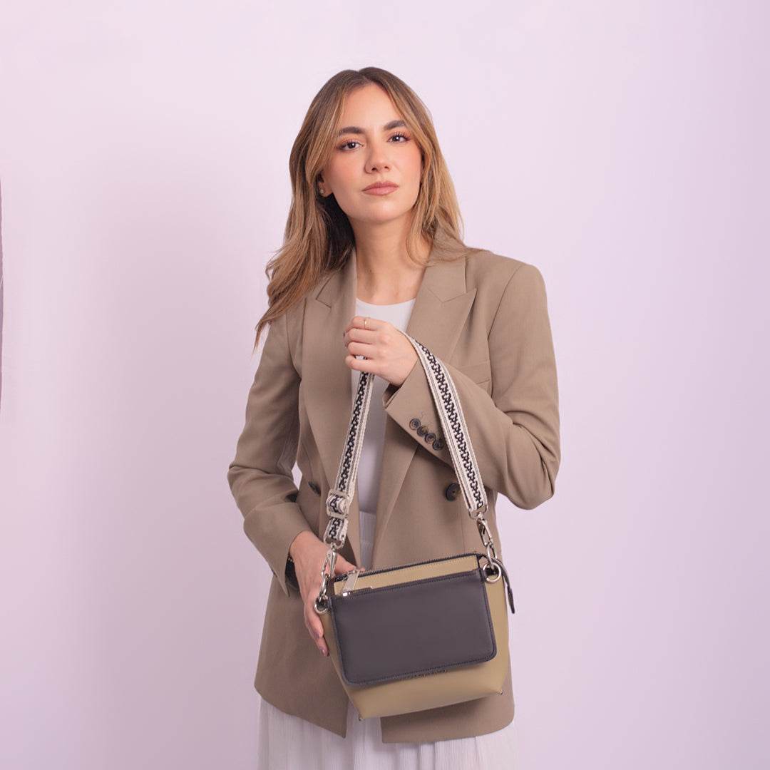 COMPLETE BEIGE | WALLET NEGRA | STRAP BLANCO Y NEGRO - Rio de Hilares
