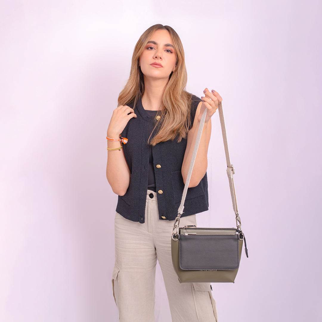 COMPLETE VERDE | WALLET NEGRA | STRAP BEIGE - Rio de Hilares