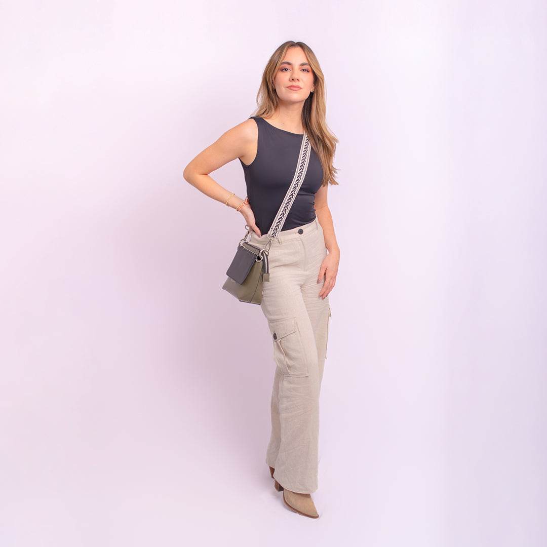 COMPLETE VERDE | WALLET NEGRA | STRAP BLANCO Y NEGRO - Rio de Hilares