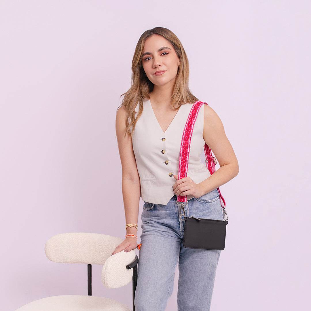 WALLET NEGRA | STRAP ROSA CON ROJO - Rio de Hilares