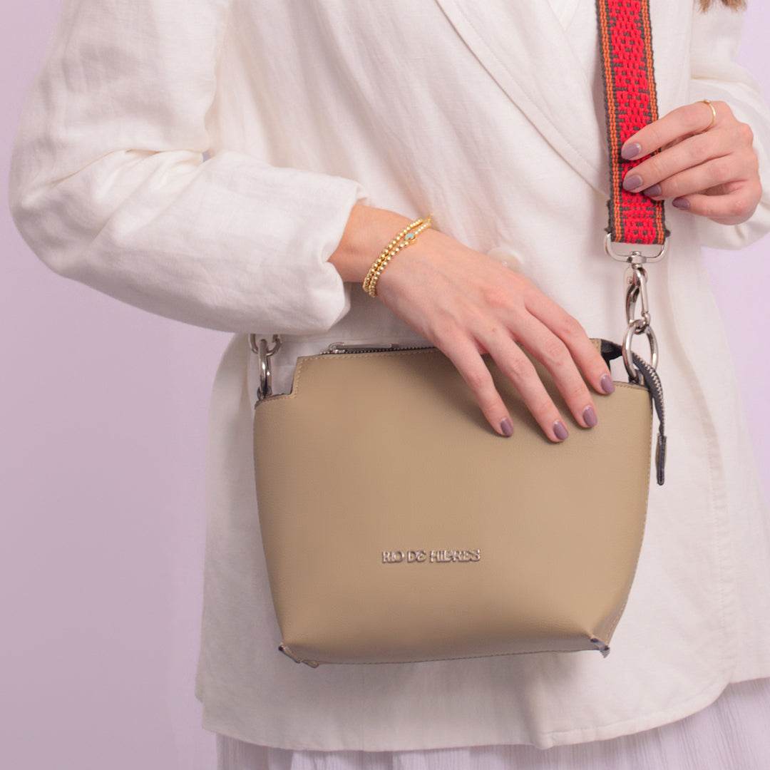 RDH BEIGE | STRAP ROJO - Rio de Hilares