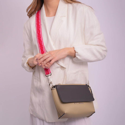 COMPLETE BEIGE | WALLET NEGRA | STRAP ROSA Y ROJO - Rio de Hilares