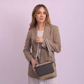 COMPLETE BEIGE | WALLET NEGRA | STRAP BLANCO Y NEGRO - Rio de Hilares