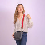 COMPLETE NEGRA | WALLET NEGRA | STRAP ROJO - Rio de Hilares