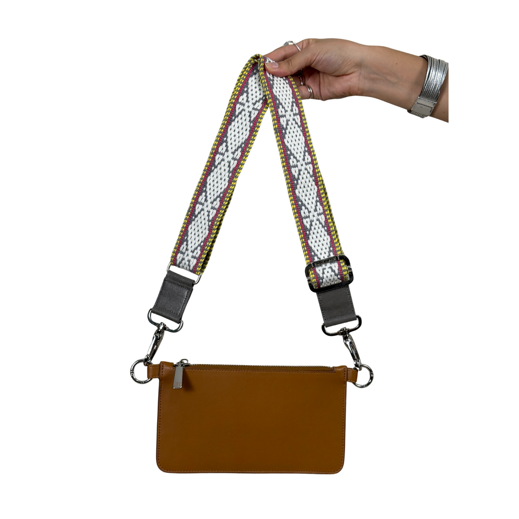 WALLET CAMEL | STRAP GRIS, BLANCO, ROSA